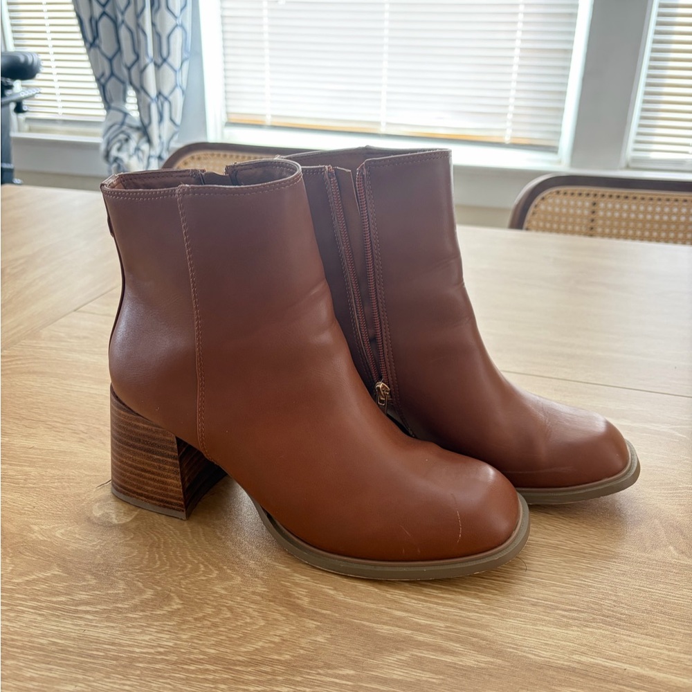 Cushionaire “Dante” Leather Ankle Booties with Stacked Heel